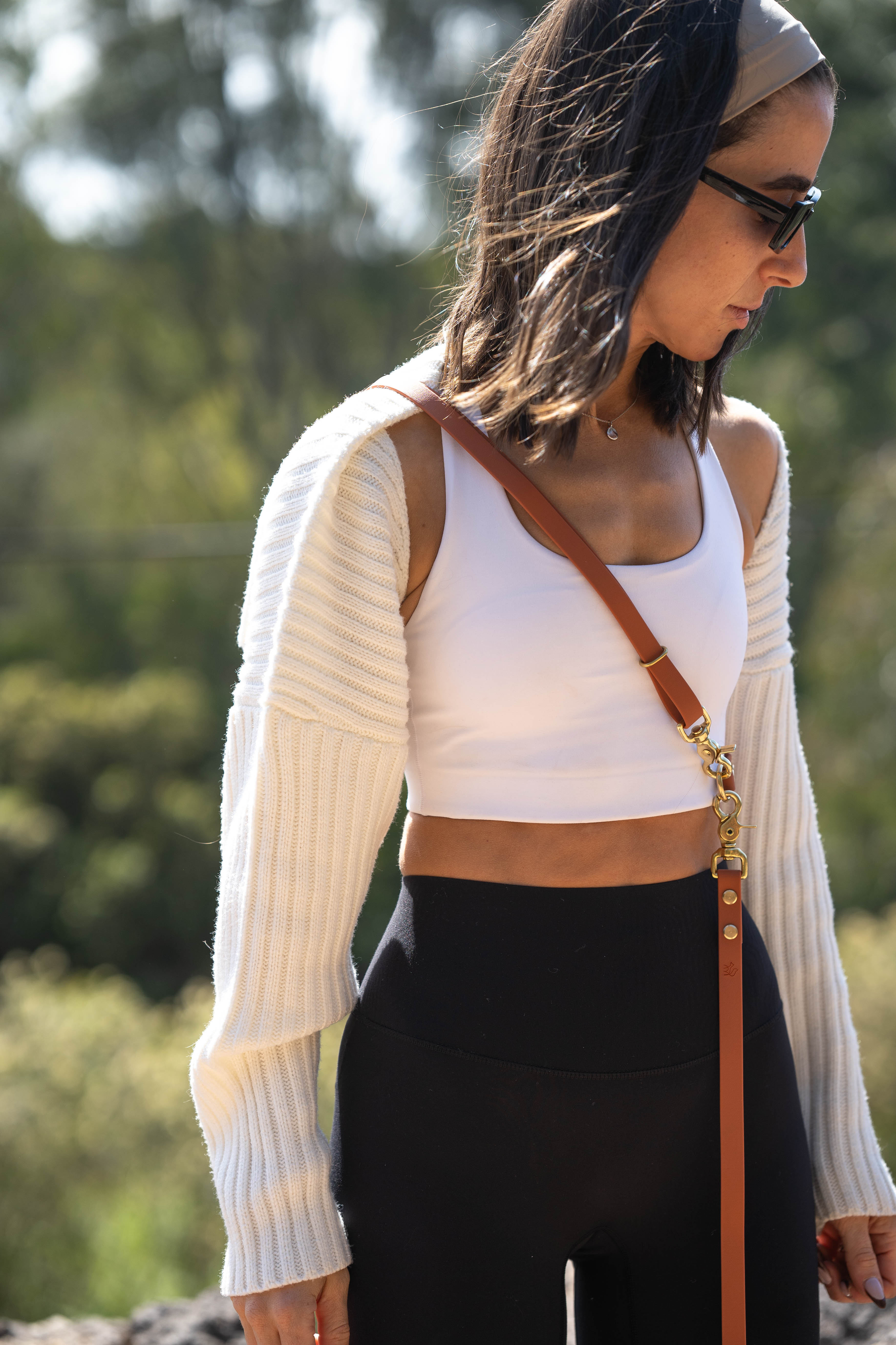 over shoulder cross body hands free dog leash